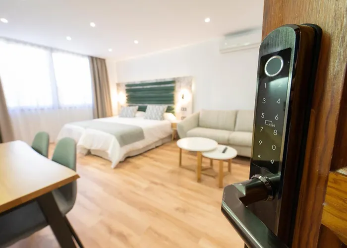 Laguna Home&Suites
